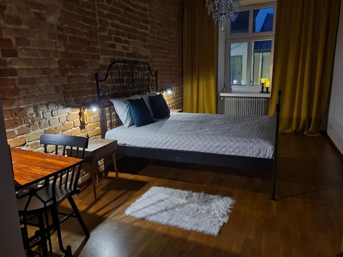 Apartament Skorpion Centrum Sanok Buitenkant foto