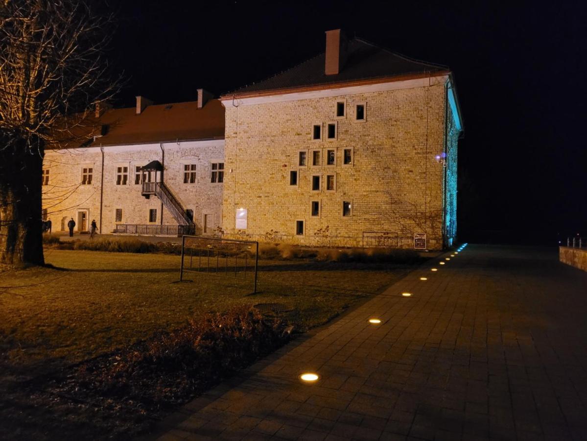 Apartament Skorpion Centrum Sanok Buitenkant foto