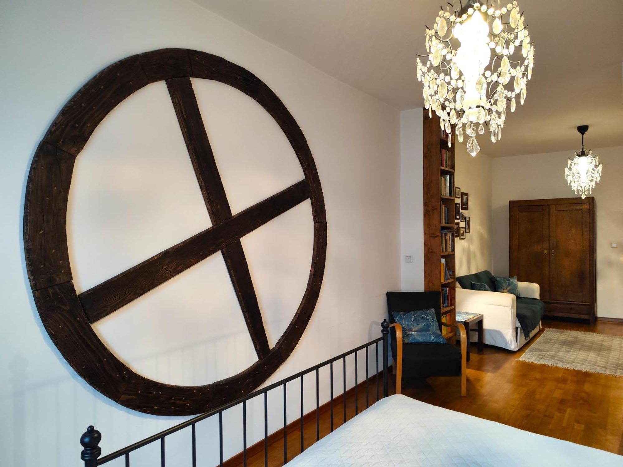 Apartament Skorpion Centrum Sanok Buitenkant foto