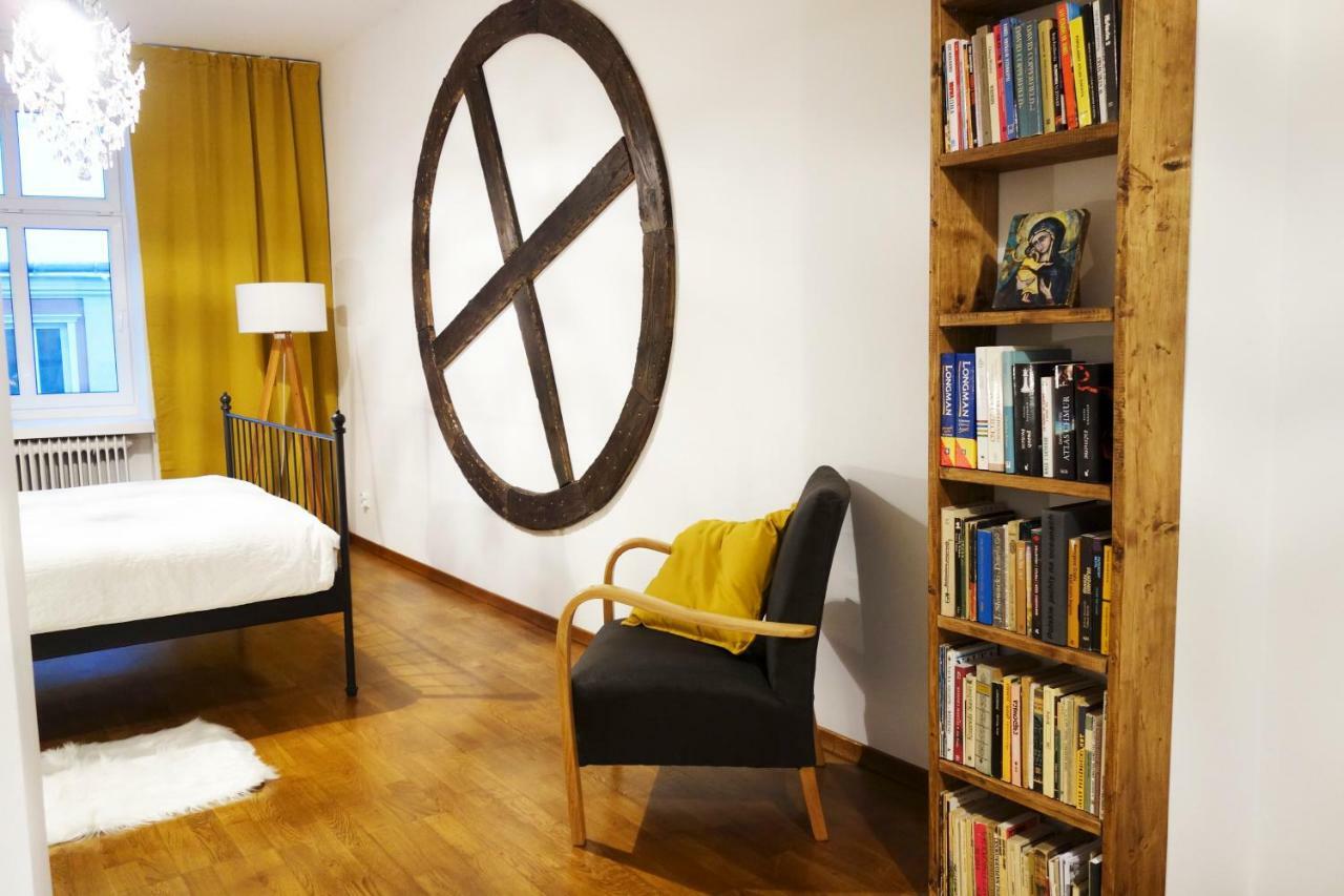Apartament Skorpion Centrum Sanok Buitenkant foto