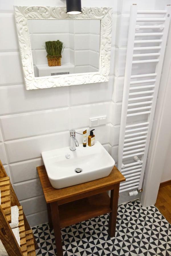 Apartament Skorpion Centrum Sanok Buitenkant foto
