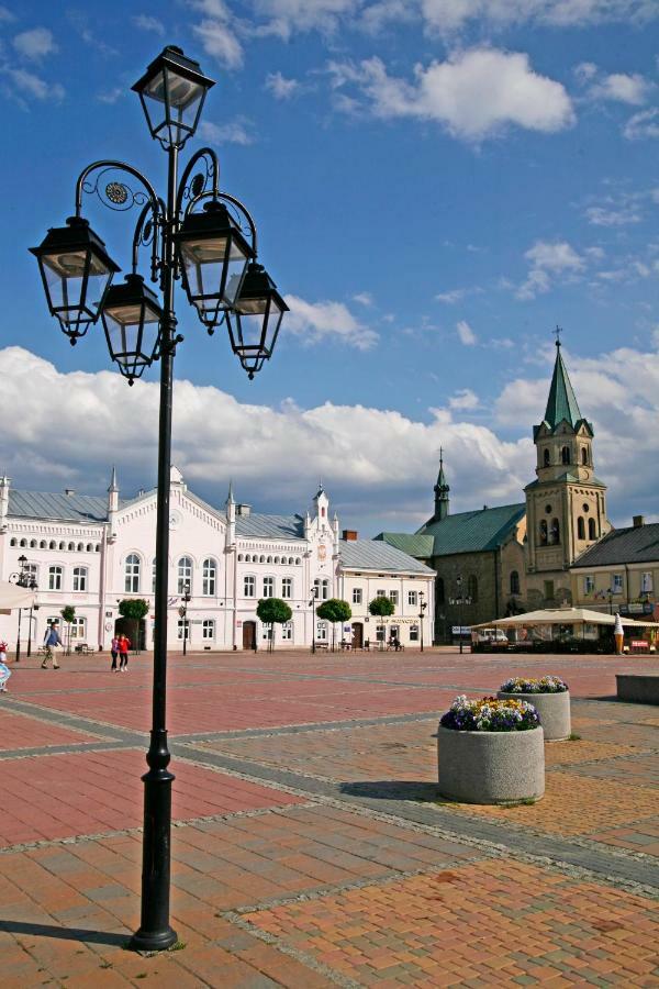 Apartament Skorpion Centrum Sanok Buitenkant foto